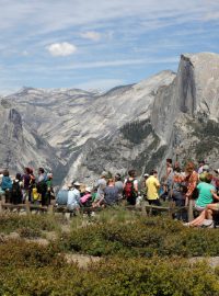 V Yosemitském národním parku v Kalifornii znovu duní vodopády