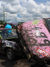 Destruction Derby 2016. Demoliční závod autovraků v Sosnové u České Lípy