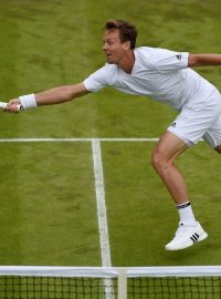 Český tenista Tomáš Berdych postoupil na Wimbledonu do druhého kola