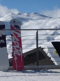 Nejdůležitější pro skluznici snowboardu je mazání