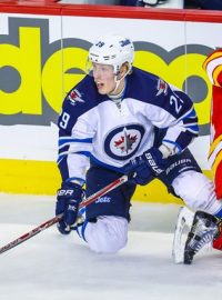 Hokejista Winnipegu Jets Patrik Laine