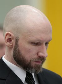 Anders B. Breivik u soudu v Norsku