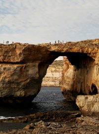 Sklaní brána Azurové okno na maltském ostrůvku Gozo