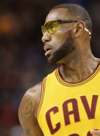 LeBron James byl jeden z hráčů Cavaliers, kteří na palubovku Clippers nevyběhli