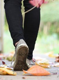 Chůze, listí, podzim