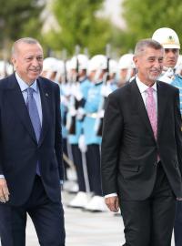 Český premiér Andrej Babiš (ANO) se na návštěvě Turecka setkal s prezidentem Erdoganem