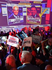 Příznivci republikánského kandidáta Rona DeSantise na Floridě