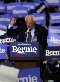 Kandidaturu na amerického prezidenta oznámil demokrat Bernie Sanders
