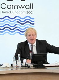 Britský premiér Boris Johnson (vlevo) a americký prezident Joe Biden.