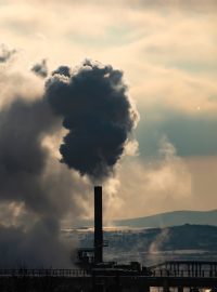 Rostoucí ceny energií působí světové ekonomice velké těžkosti.