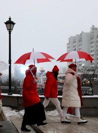 Běloruské ženy protestují proti prezidentu Lukašenkovi