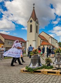 Nové zvony pro kapli sv. Bartoloměje v Hruškách na Břeclavsku