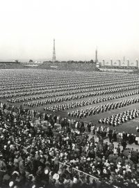 Záběr z IX. všesokolského sletu, 1932