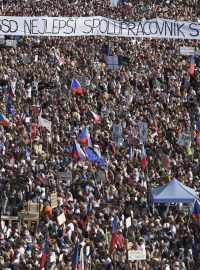 Demonstrace na Letné 23. června 2019