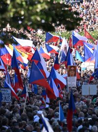 Demonstrace Česká republika na 1. místě