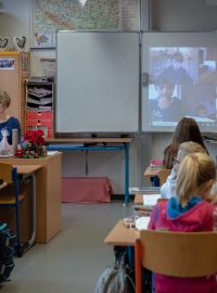 Hybridní výuka na základní škole v Řevnicích