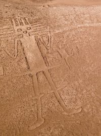 „Atacamský obr“ v poušti Atacama v Chile je se svými přibližně 119 metry největší prehistorický geoglyf na světě