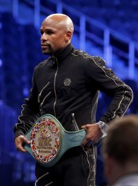 Floyd Mayweather s pásem pro vítěze