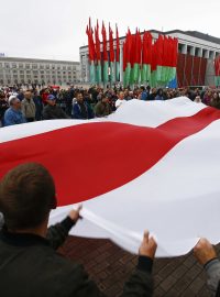 Opoziční demonstrace v Minsku proti vojenským manévrům Ruska a Běloruska Zapad 2017