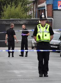 Britská policie zadržela další dva lidi v souvislosti s  atentátem na metro.