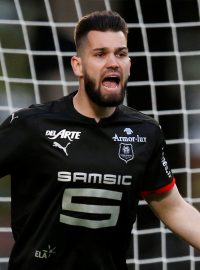 Brankář Tomáš Koubek v dresu francouzského Stade Rennes