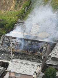 Zemětřesení v japonské Osace vyvolalo několik požárů.
