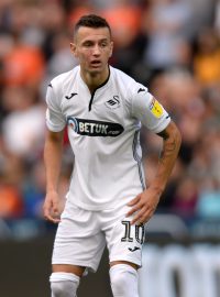 Záložník Swansea Bersant Celina