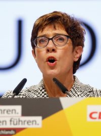 Annegret Krampová-Karrenbauerová, nová předsedkyně německé CDU.