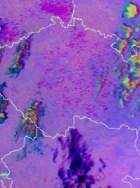 Letošní pálení čarodějnic je dobře patrné třeba na snímcích družice NOAA 1 - snímek z 18:55.