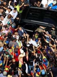 Šéf opozicí ovládaného parlamentu Guaidó se tento měsíc prohlásil úřadující hlavou státu a podporu mu vyjádřila řada zemí regionu i Spojené státy.