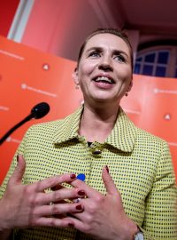 Novou předsedkyní vlády se zřejmě stane šéfka sociálních demokratů Mette Frederiksenová