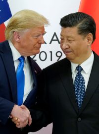 Trump a Si při setkáni na okraj summitu G20 v Ósace (29. června 2019)