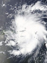 Záběry hurikánu Dorian