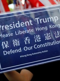 „Prezidente Trumpe, osvoboďte prosím Hongkong“