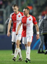 Zklamaní fotbalisté Slavie po prohře 1:3 s Interem Milán