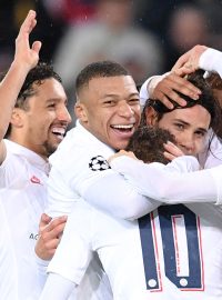 Fotbalisté PSG slaví