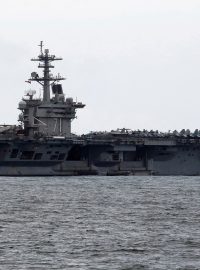 Americká letadlová loď USS Theodore Roosevelt