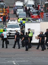 Policie na místě pátečního útoku v hotelu v centru skotského města Glasgow.