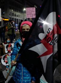 Polské protesty nejsou záležitostí pouze mladých, konají se za účasti také starších obyvatel