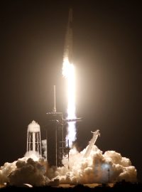 Z Kennedyho vesmírného střediska na Floridě v pondělí odstartovala raketa Falcon 9 soukromé společnosti SpaceX