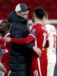 Jurgen Klopp se raduje se svými svěřenci