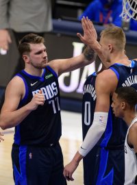 Luka Dončič a Kristaps Porzingis