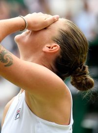Zklamaná Karolína Plíšková po prohraném finále Wimbledonu