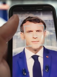 Macron nařídil vyšetřování špionážní kauzy Pegasus