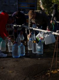 Rusko podle BBC záměrně připravilo Mykolajiv před půl rokem o pitnou vodu