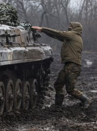 Ukrajina se bude v chystané ofenzivě opírat hlavně o svoji těžkou techniku. Nejvíce by ale potřebovala podporu ze vzduchu