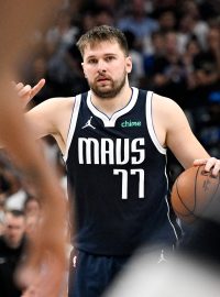 Rozehrávač Dallasu Mavericks Luka Dončič proti Minnesotě Timberwolves