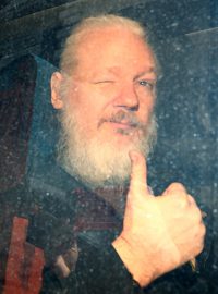 Archivní foto Juliana Assange z roku 2019