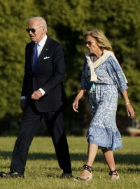 Americký prezident Joe Biden s manželkou Jill Bidenovou