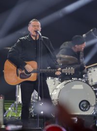 Bryan Adams na novoročním koncertu v polském Chořově